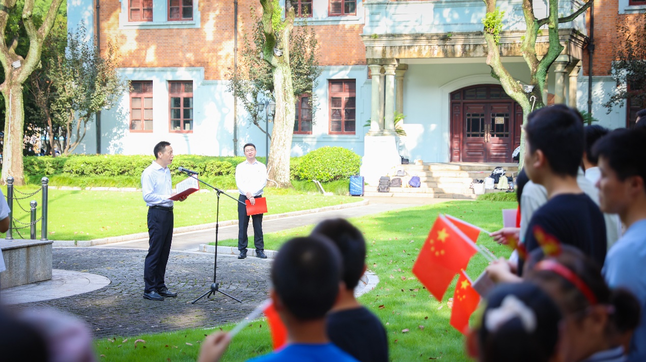 升旗儀式現(xiàn)場